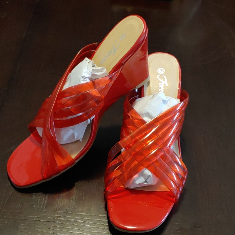 💥FLASH SALE💥Red Transparent Wedges❤🆕